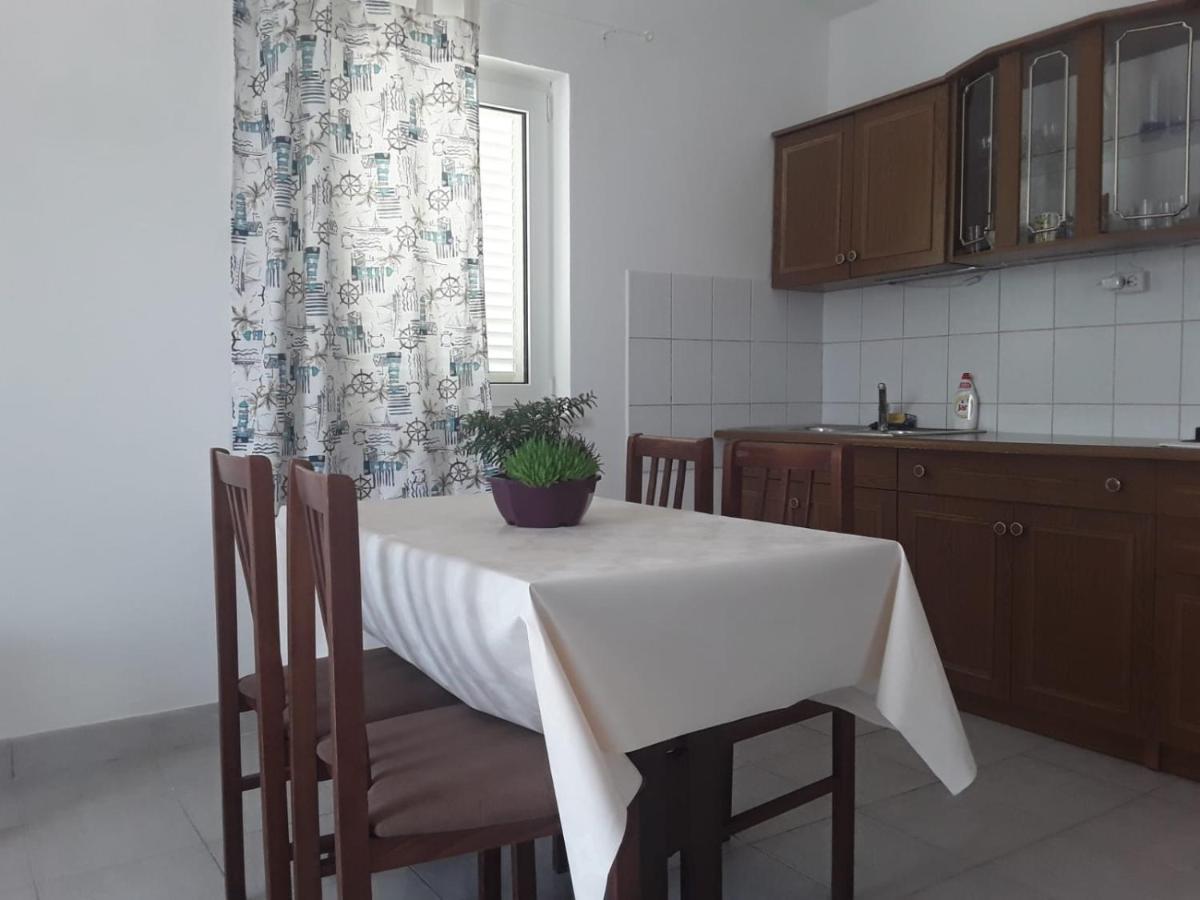 Apartamentos Aroma Pag Town Buitenkant foto